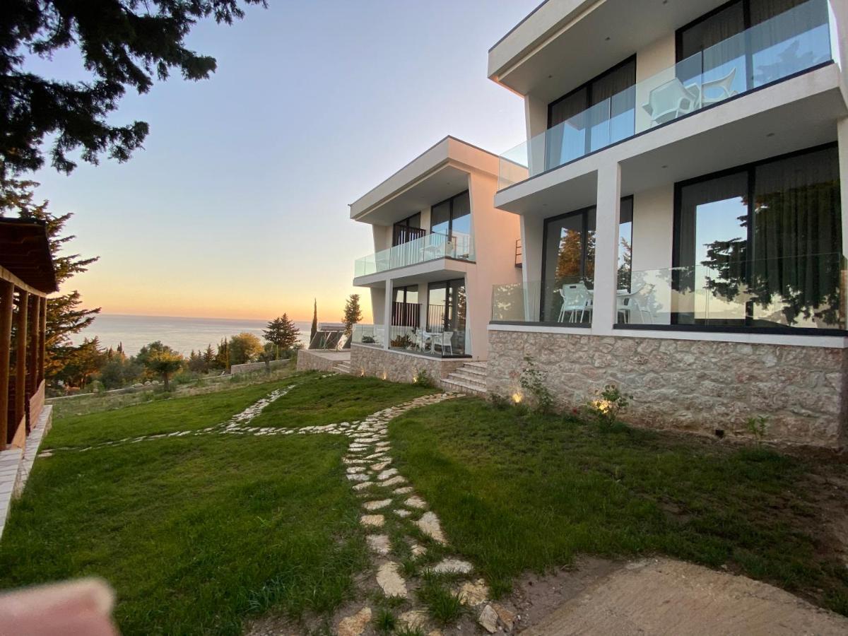 Summer Wine Boutique Dhermi