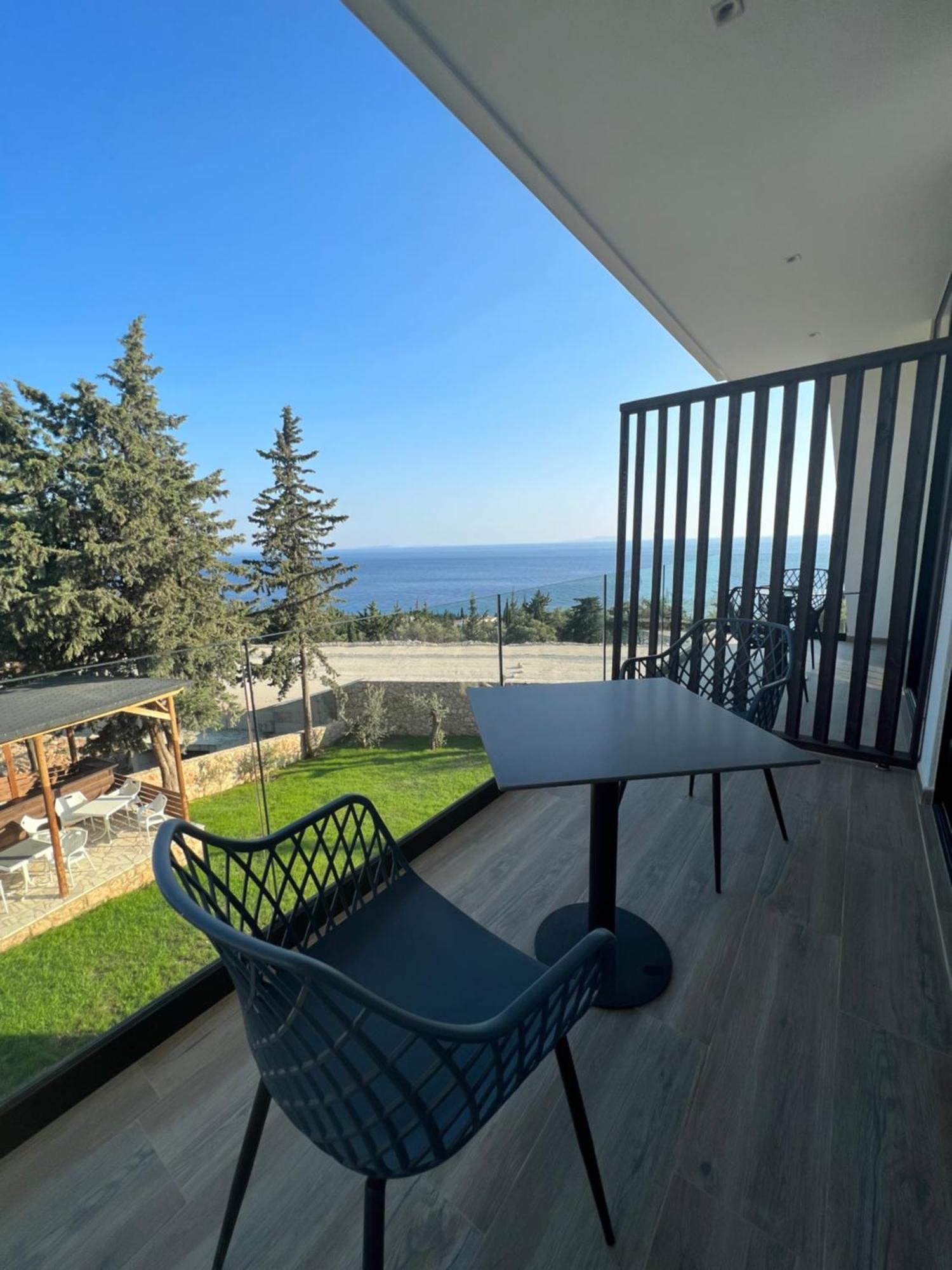 Apartment Summer Wine Boutique